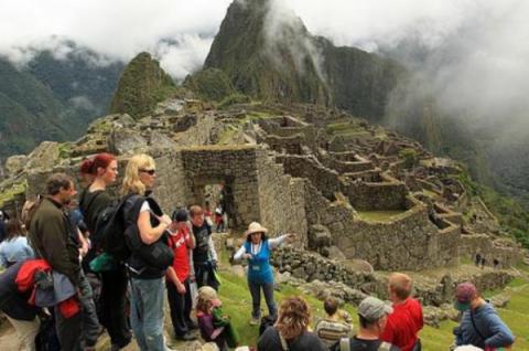 Nem bírja el a rengeteg turistát a Machu Picchu