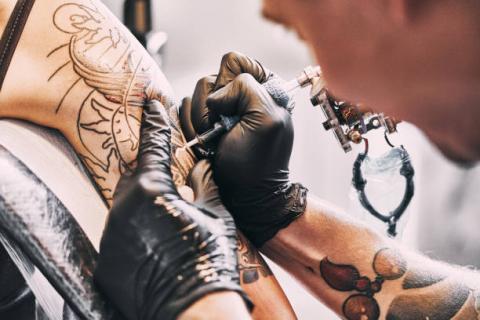 A tetoválások növelhetik a rákkockázatot egy kutatás szerint