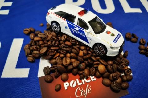 Roma Police Café Szolnokon