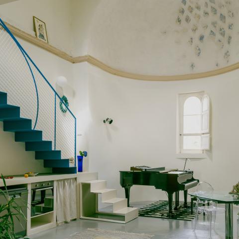 Elhagyatott kápolnát alakított családi házzá az Atelier Vagy