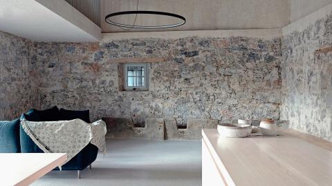 A múltból született modern otthon: egy Szlovén kőház felújítása