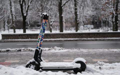 Elektromos rollerezés télen