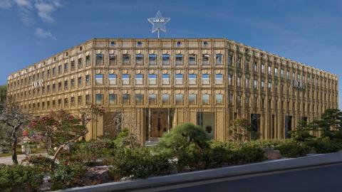 A Dior bemutatja az arany bambuszépületét Tokióban