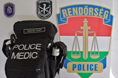 Jó, hogy kéznél volt a Police Medic-táska