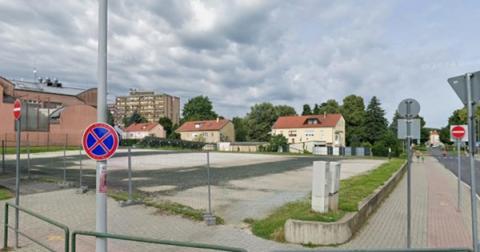 Zalaegerszegen is azonosítottak szennyezett kővel borított parkolót és utakat