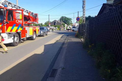 Vonat ütközött iskolabusszal Belgiumban, többen meghaltak