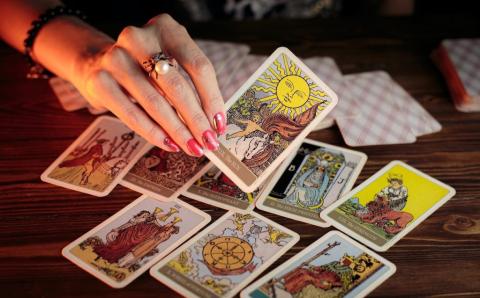 Júliusi Tarot jóslat