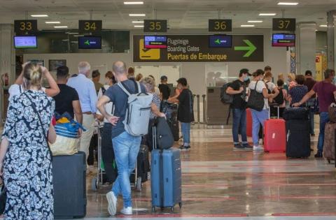 Ezek az európai repülőterek nem készültek fel a nyári csúcsforgalomra