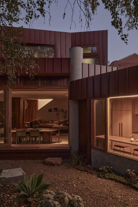 Kortárs bővítéssel született újjá egy viktoriánus sorház Melbourne-ben