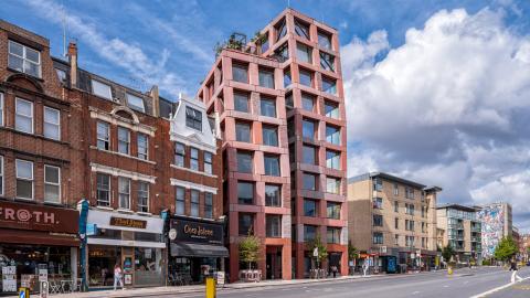 Betonmag nélküli kőszerkezettel épült fel a londoni Petra Heights épülete