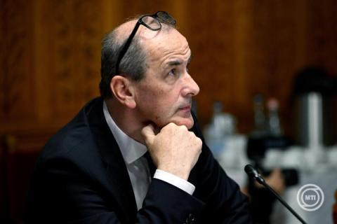 Hegedűs Zsolt: megszűntek az ellátási nehézségek a budapesti belgyógyászati osztályokon