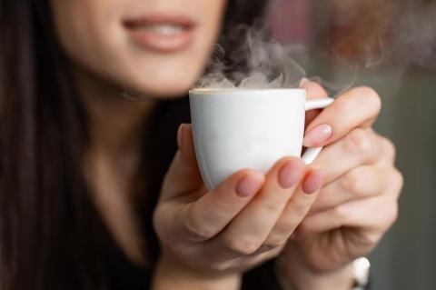 Nem a kávé, hanem a hőmérséklete növelheti a nyelőcsőrák kockázatát