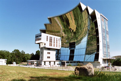 A napelemes épületeké a jövő