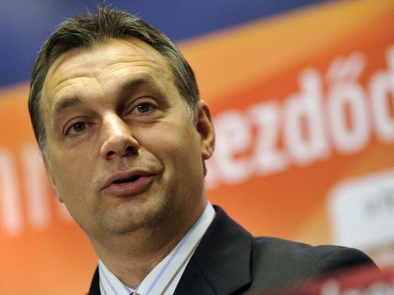 Orbán Viktor: irány végtörleszteni!