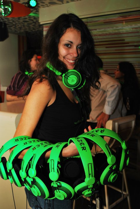 Olaszországban a diszkóban nincsenek hangfalak - helyette fülhallgatót használnak