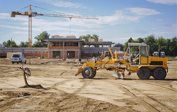 Az ősszel átadják a Debreceni Labdarúgó Akadémia új sporttelepét