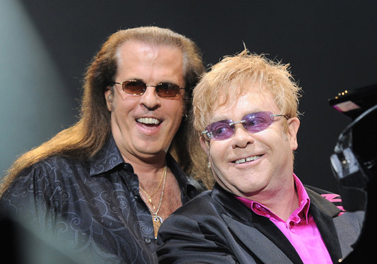 Elton John gitárosa öngyilkos lett