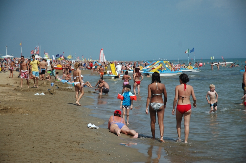 Huszonnégy millió olasz fürdik szennyezett tengerben
