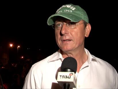 Gyurcsány négy férfivel költözött össze egy sátorba