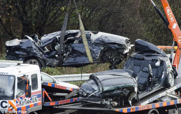 BMW7 -vs- BMW5 220km/h-s ütközés (erős idegzetűeknek)