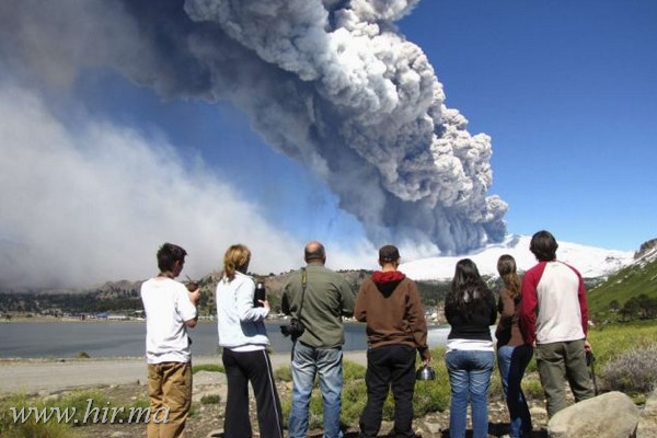 Piros riasztás a hamut kilövellő chilei vulkánra
