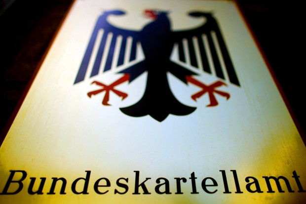 A német versenyhatóság 60 millió euróra büntetett édesipari cégeket
