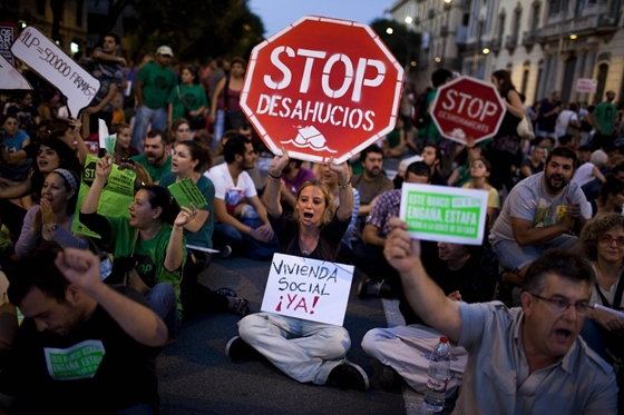 Spanyolországban a lakatosok nem cserélnek zárat és így meghiúsul a kilakoltatás