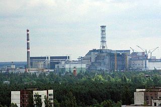 Beszakadt egy gépház teteje a csernobili erőműben, evakuálás