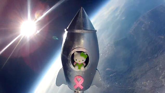 Hatalmas videó! Egy lány az űrbe küldte Hello Kitty-t!