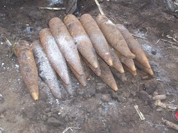 Nyolc világháborús gránátot találtak a tűzszerészek a debreceni Nagyerdei Stadion építési területén