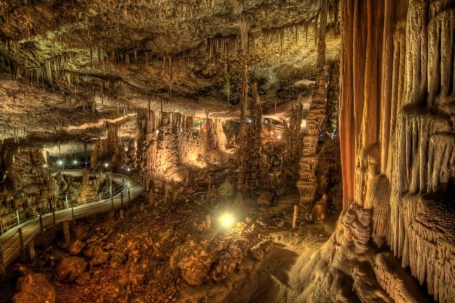 Avshalom-cseppkőbarlang: ez aztán gyönyörű!