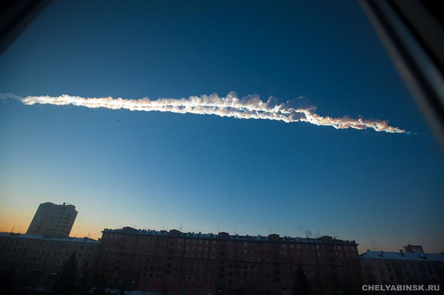 Oroszország nukleáris fegyvereket vetne be a meteorok ellen