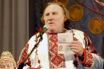 Depardieu tiszteletbeli mordvin és udmurt lett