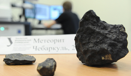 A látogatók megérinthetik majd az orosz meteoritdarabokat