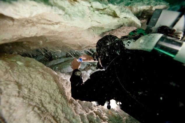 Titokzatos „alien nyálkát” találtak egy ausztrál barlangban