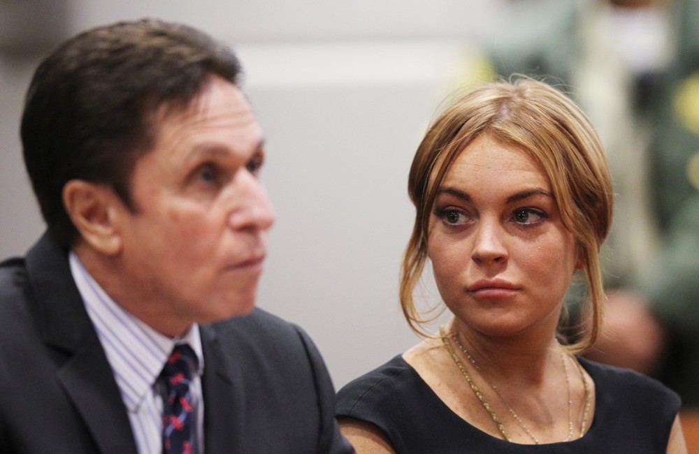 A bíró azt mondta, hogy Lindsay Lohan ügyvédje ’Alkalmatlan’