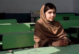 Ismét iskolába jár a tálibok által meglőtt 15 éves lány