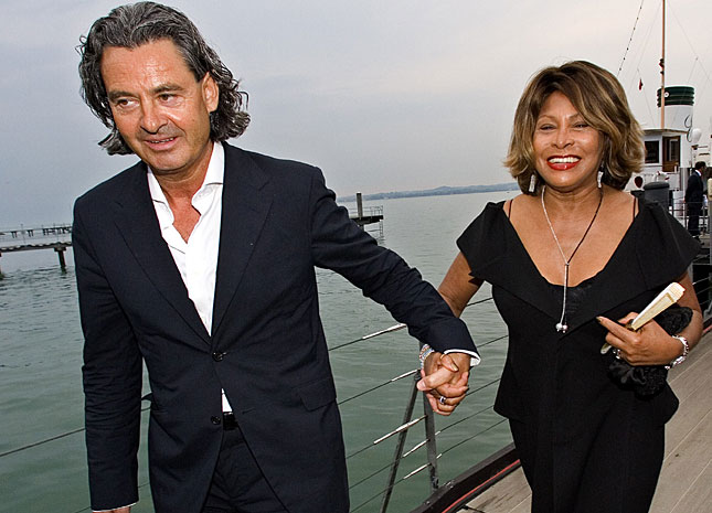 Tina Turner 73 évesen újra férjhez megy