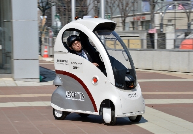 Önállóan közlekedő robotjármű Tokióból