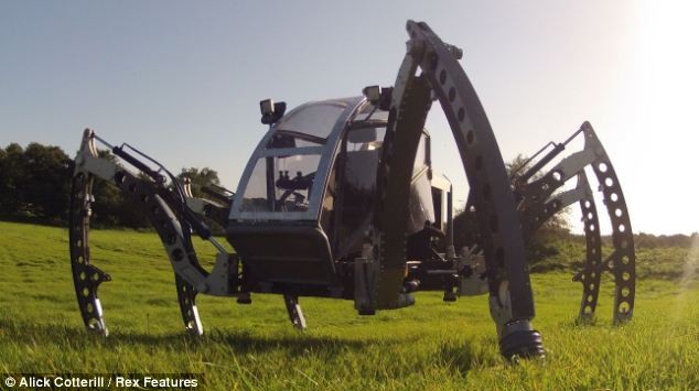 Megszületett a világ legnagyobb hexapod robotja