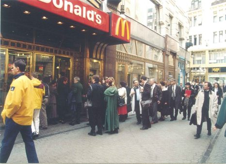 25 éve nyílt az első McDonald's hazánkban!
