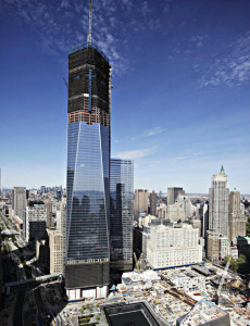 Az ikertornyok helyére épülő egyik új kolosszus, a One World Trade Center.