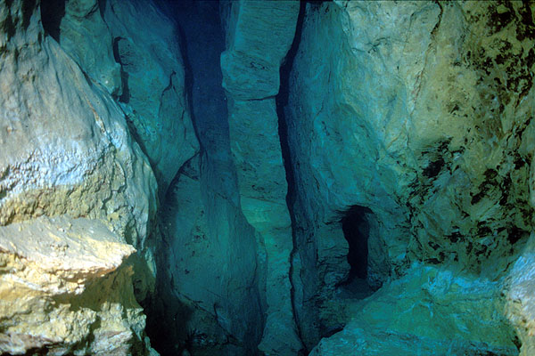Új barlangrendszert fedeztek fel a kutatók az erdélyi Királyerdő-hegységben