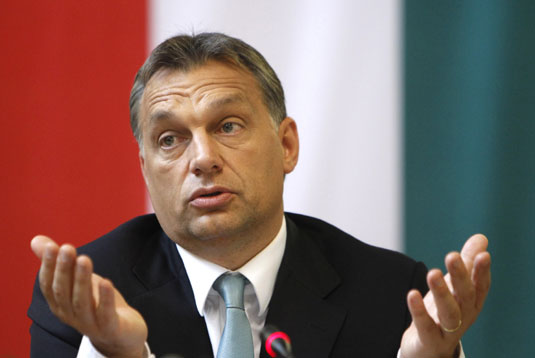Orbán Viktor egy portugál hírtelevíziónak: 