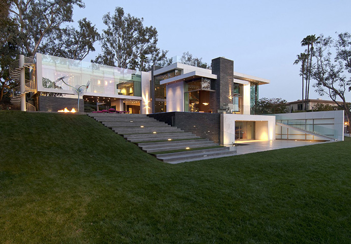 Modern ökoház luxuskivitelben Beverly Hillsből