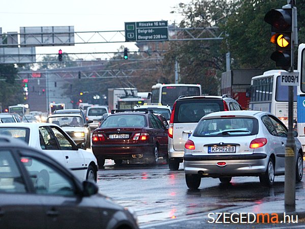 Több mint száz helyen kérték a tűzoltók segítségét Szegeden