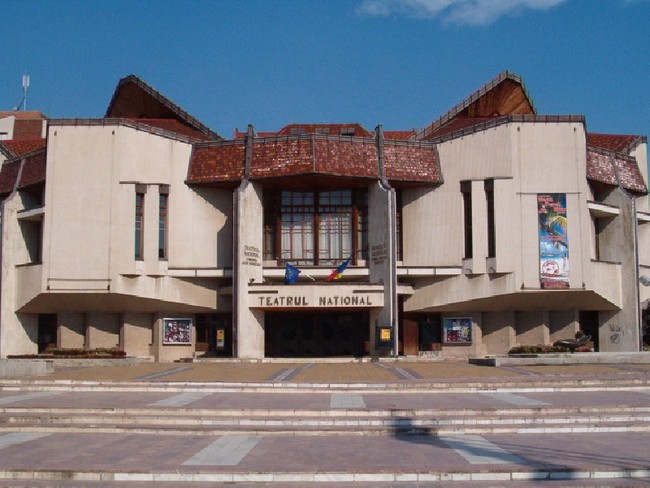 Marosvásárhelyen önállósítaná a színház magyar és román tagozatát három volt igazgató