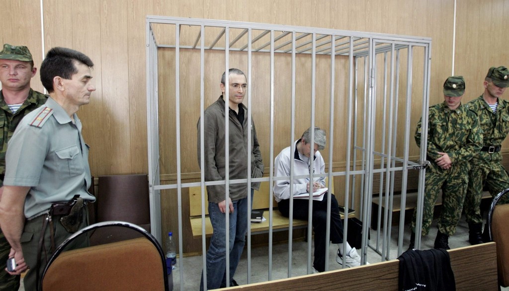 Yukos-Prozess - Chodorkowski und Lebedew im Gericht