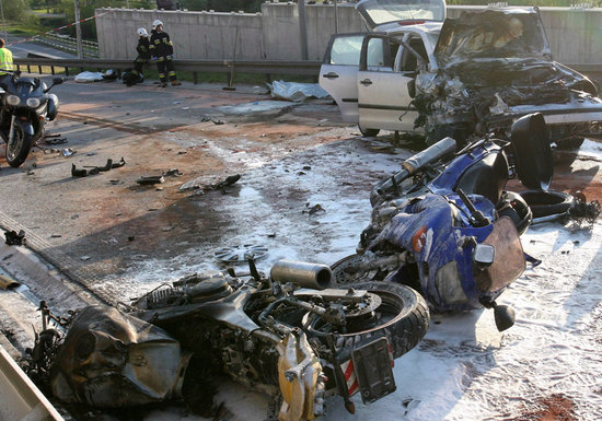Három motoros szenvedett súlyos balesetet Veszprém megyében