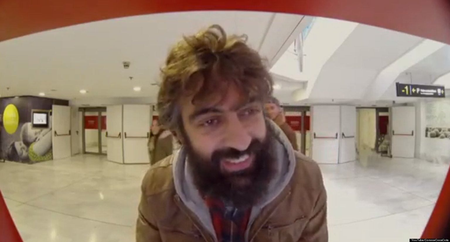 Pénzt adományozó ATM-et állítottak fel Spanyolországban - videó!